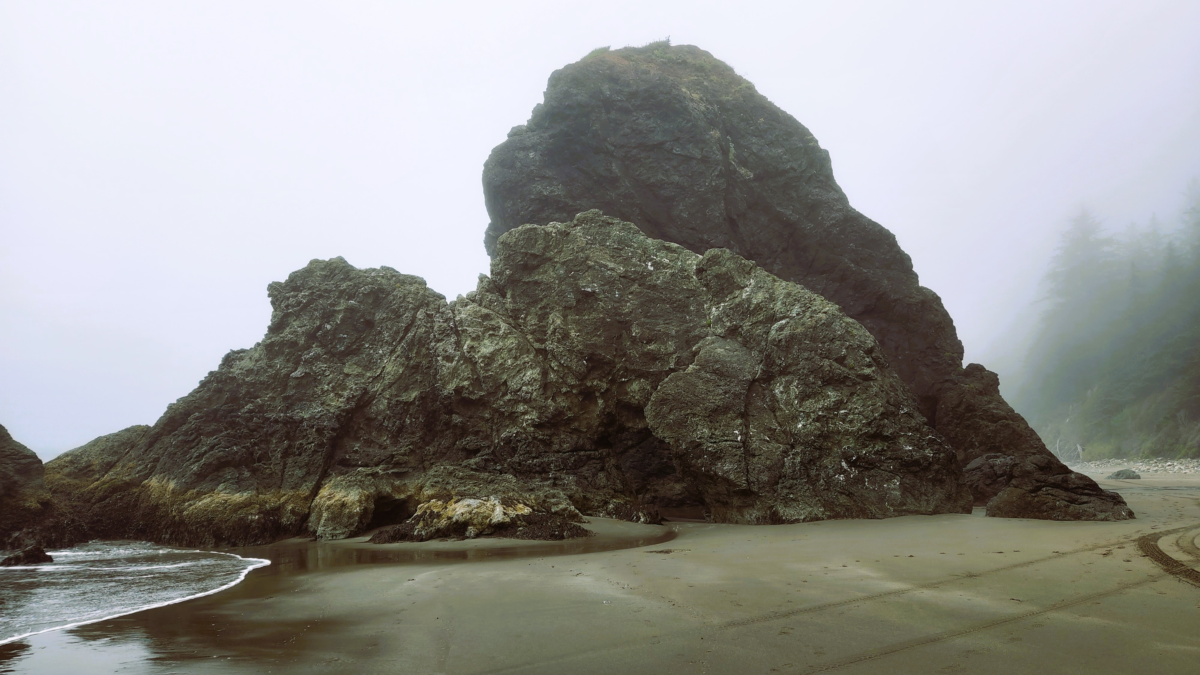 Battle Rock Wayside Park beach in Port Orford Oregon