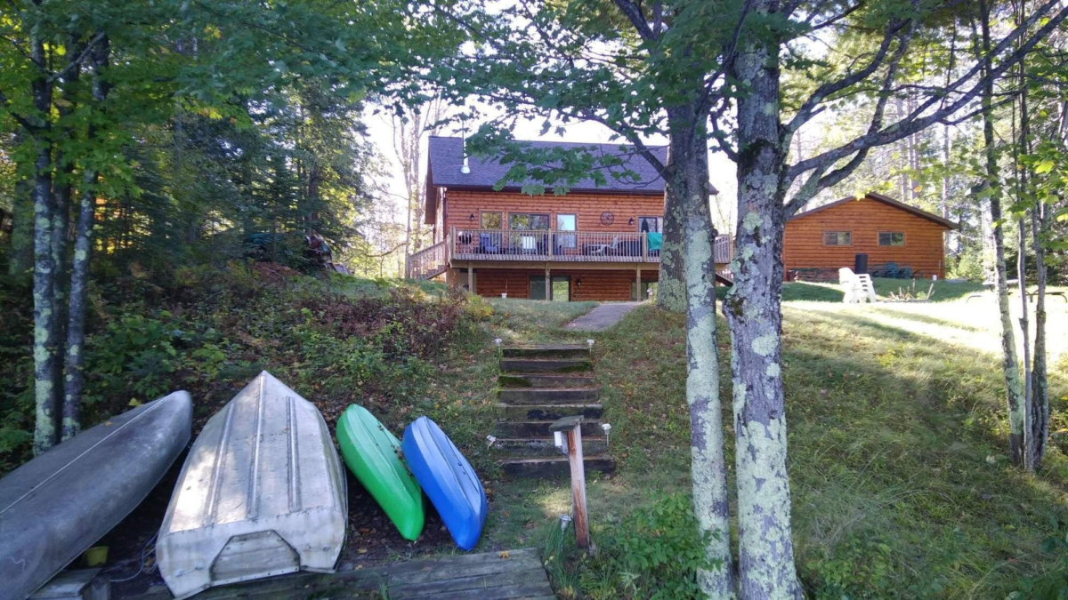 Luxury cabin on Black Dan Lake near Winter, Wisconsin with kayaks and lake access