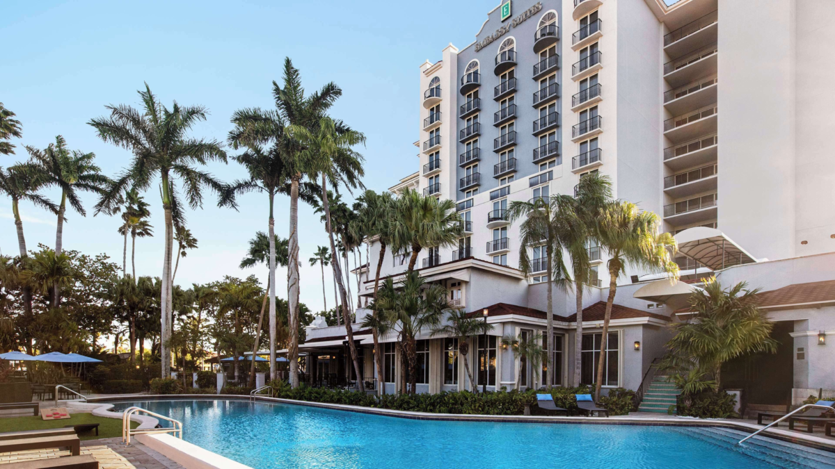 Embassy Suites by Hilton Fort Lauderdale pool near Port Everglades