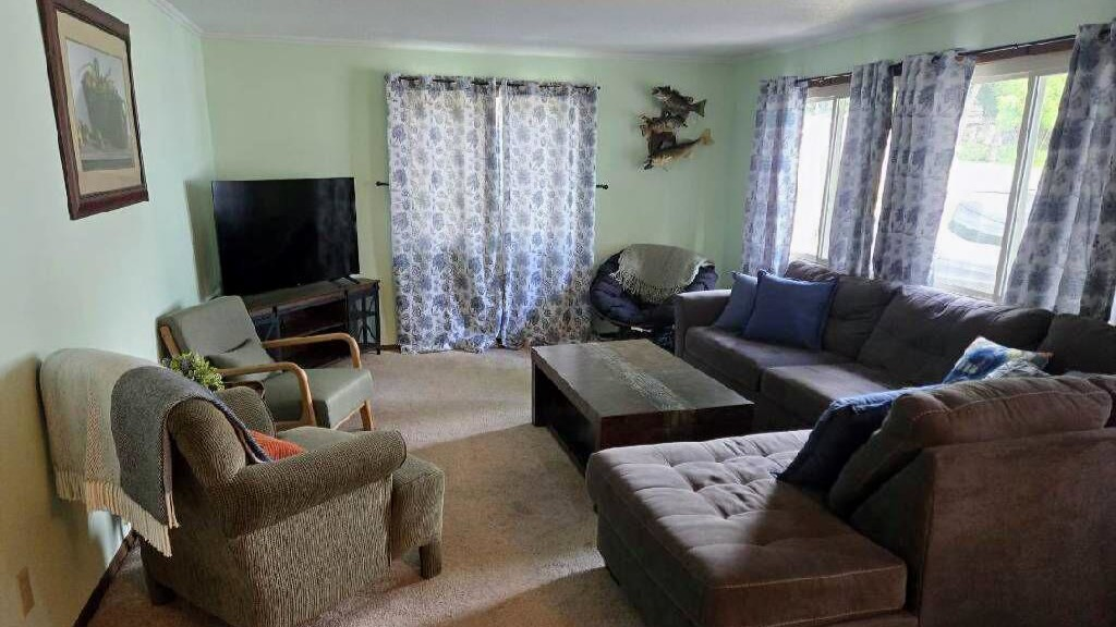 3 bedroom vacation rental living room in Cassville WI