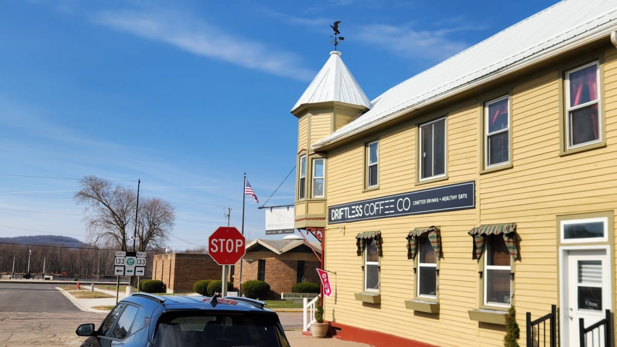 Driftless Coffee Co in Cassville WI serving coffee, breakfast, specialty drinks, and healthy food options.