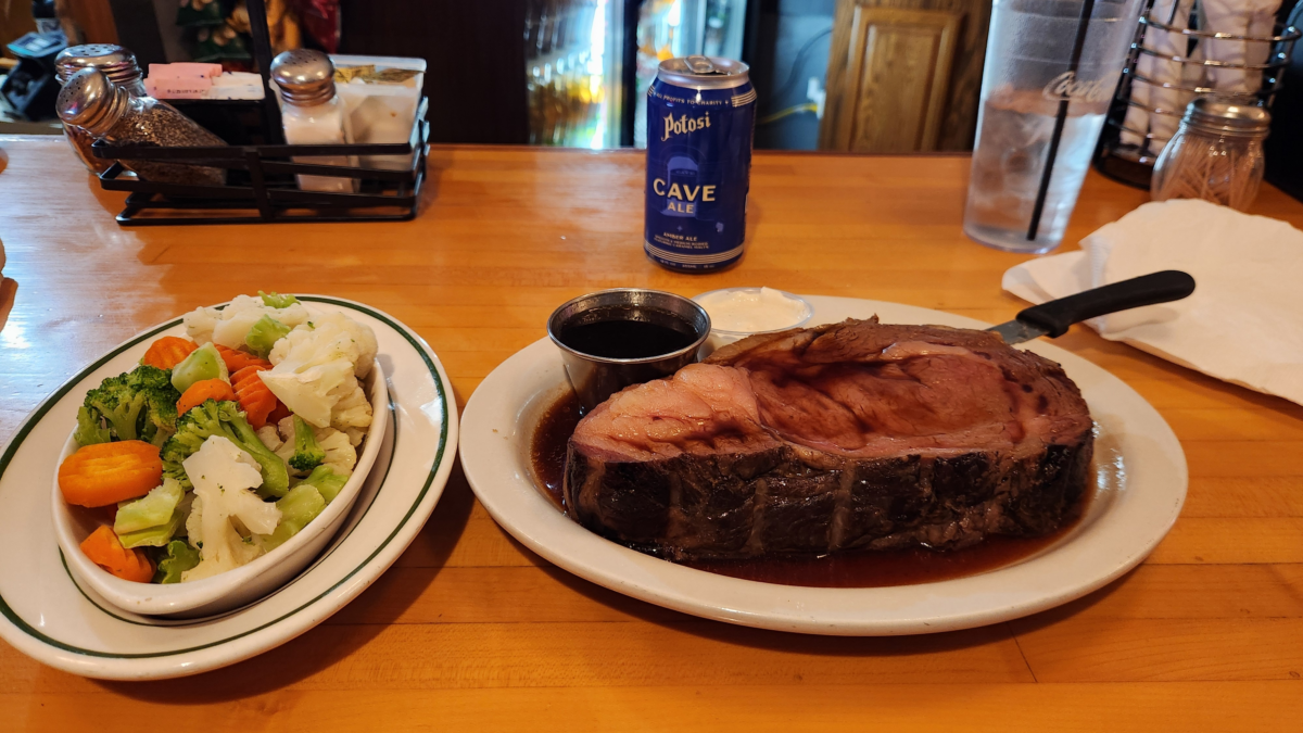 Prime rib dinner at J&J Sand Bar near Cassville WI served with vegetables and au jus.